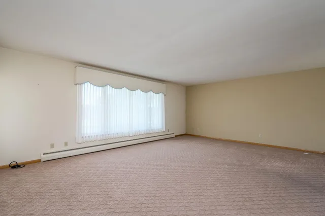 $699,900 | 39321 141st Avenue, Montgomery, MN 56069