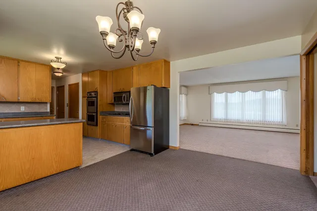 $699,900 | 39321 141st Avenue, Montgomery, MN 56069