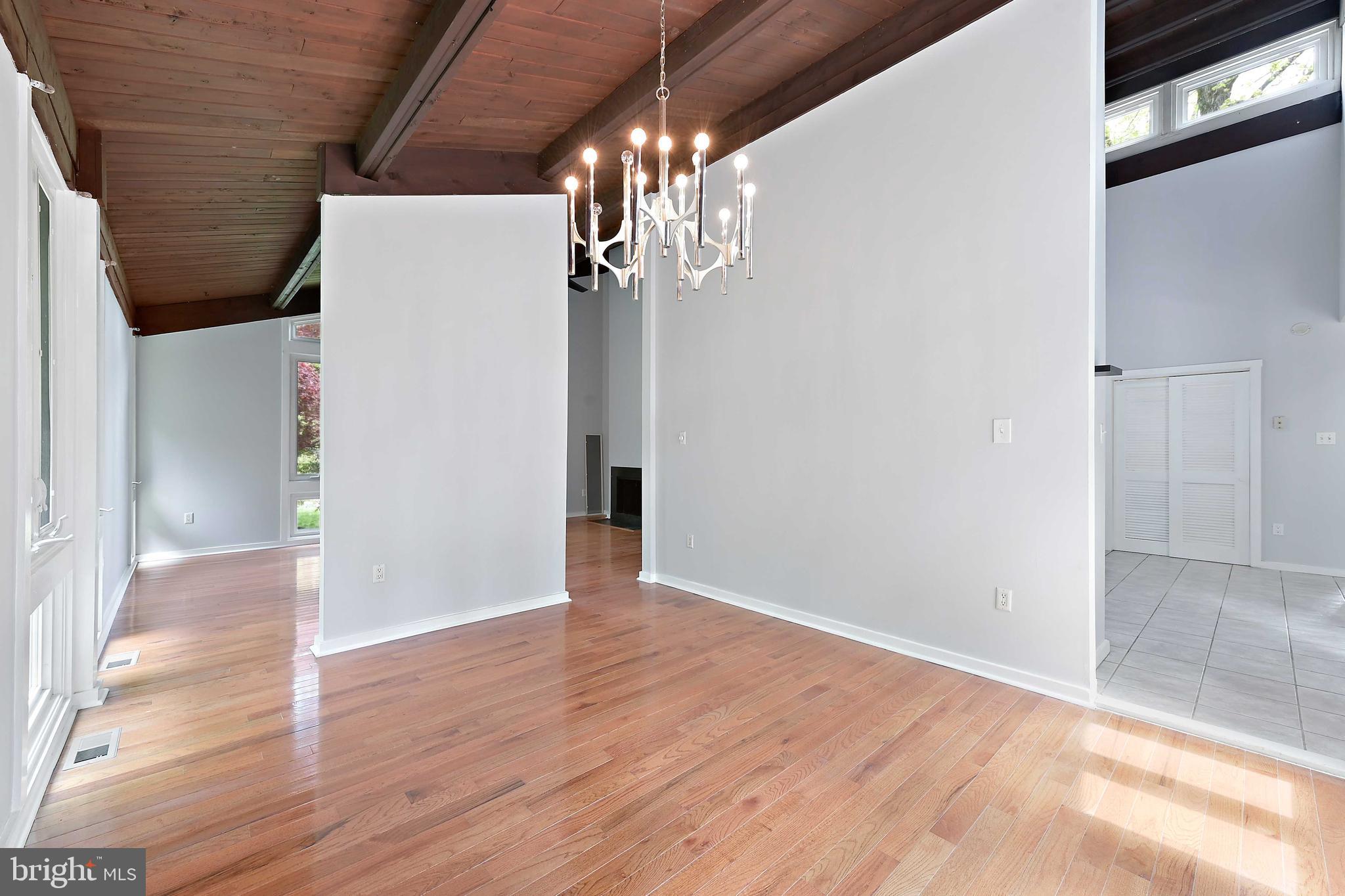 4621 Dustin Road Burtonsville, MD 20866 - Photo 11 of 52 Dining Room