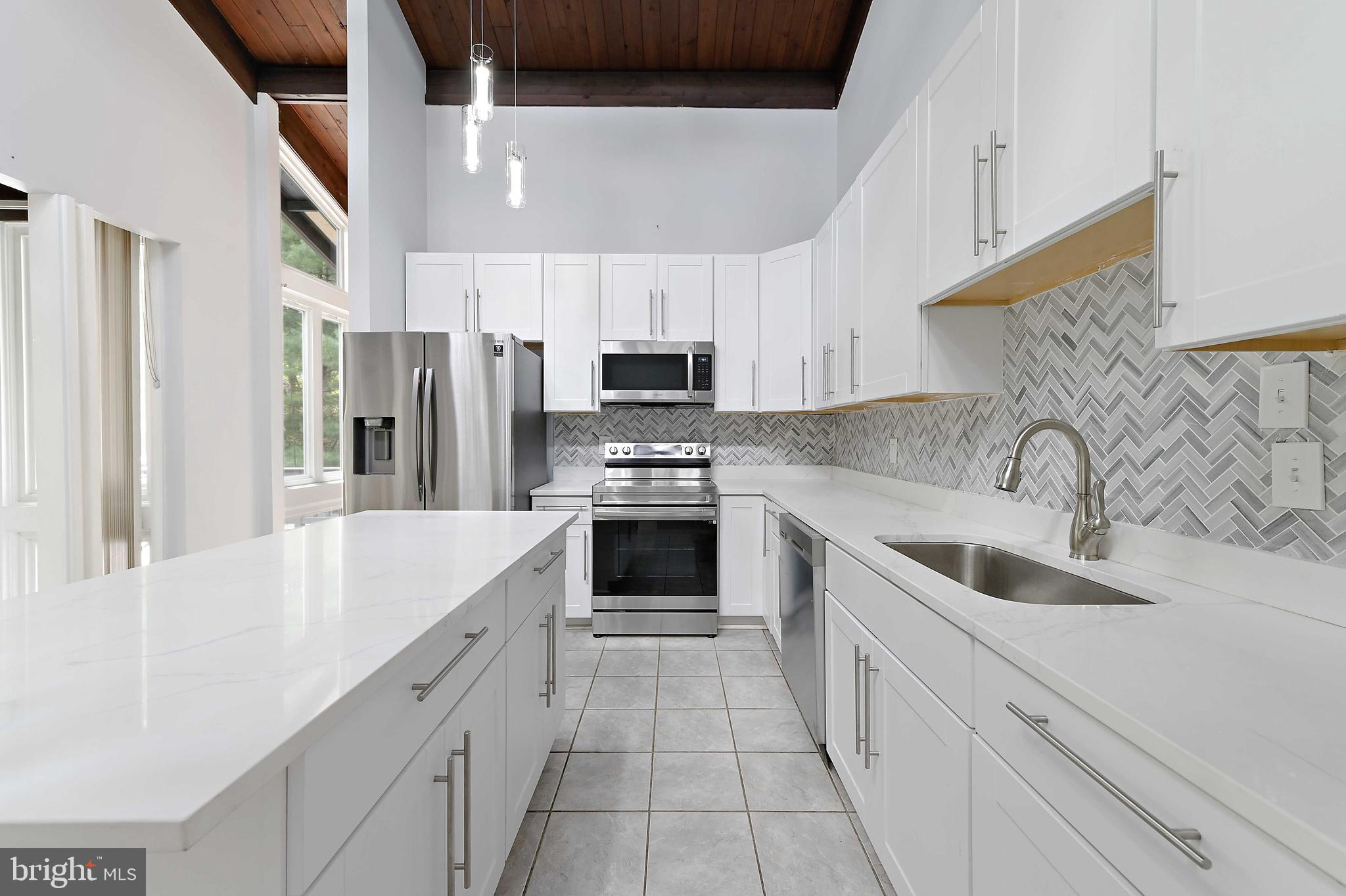 4621 Dustin Road Burtonsville, MD 20866 - Photo 15 of 52 Front Side View