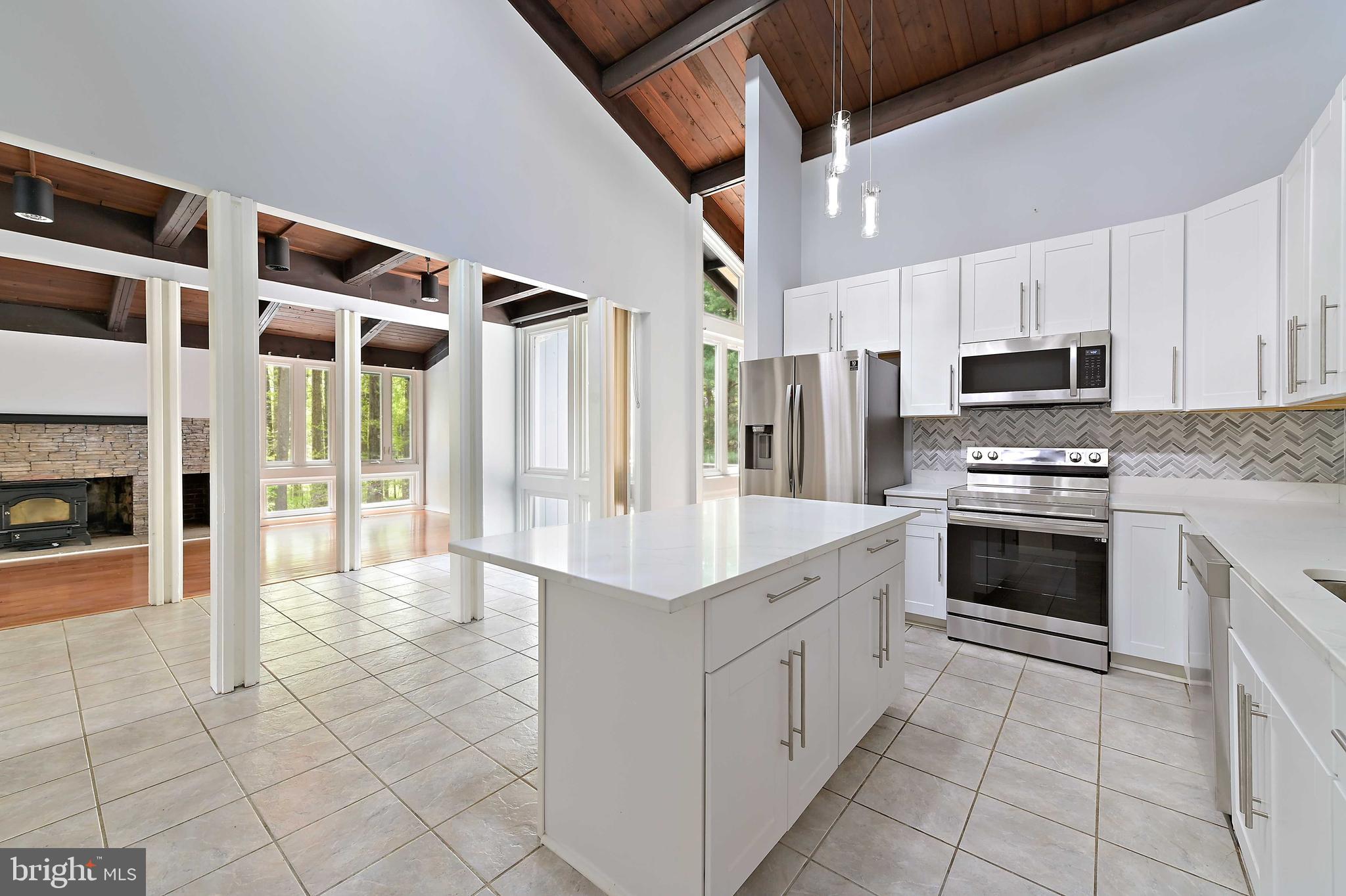 4621 Dustin Road Burtonsville, MD 20866 - Photo 17 of 52 Front Side View