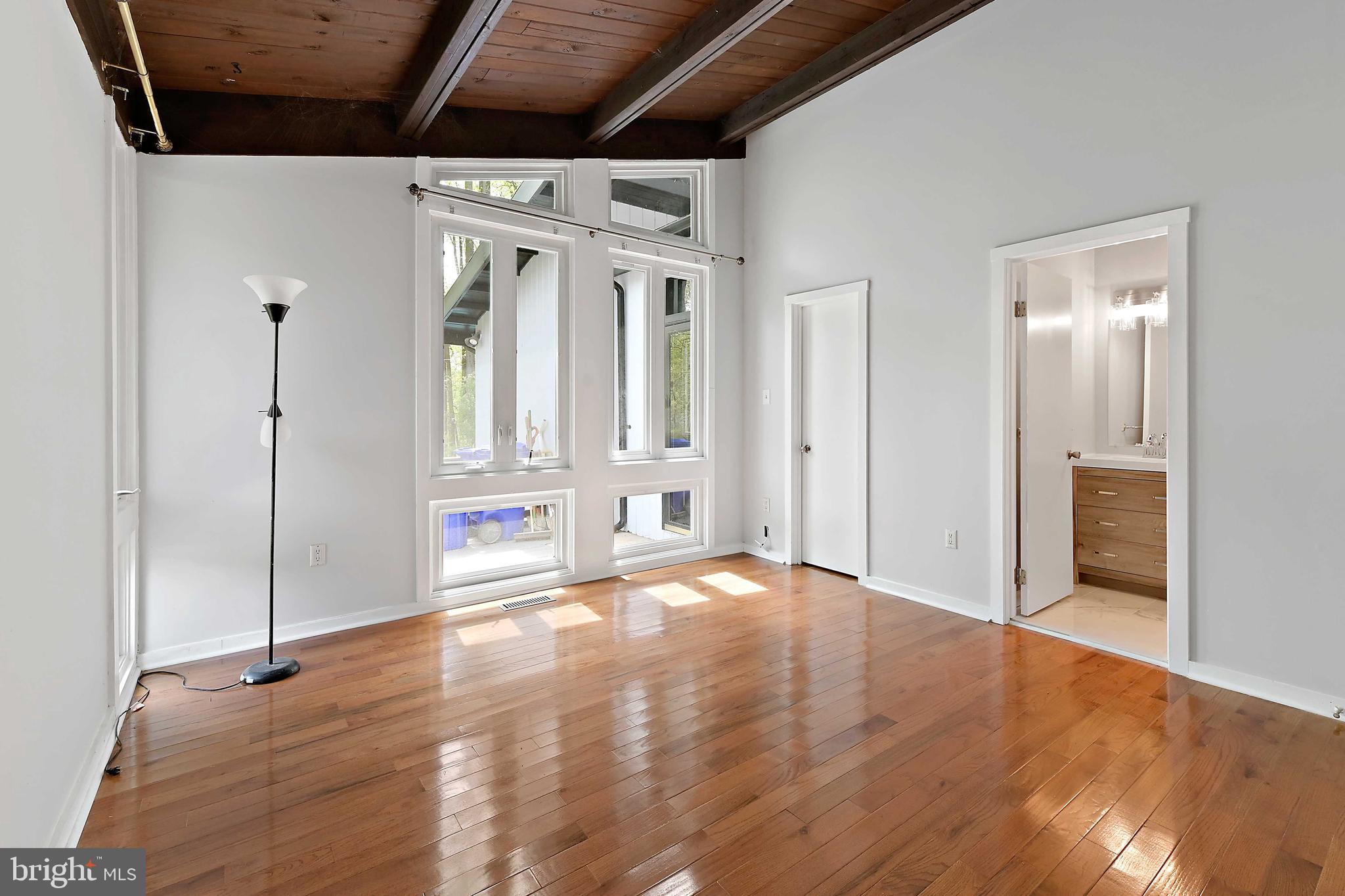 4621 Dustin Road Burtonsville, MD 20866 - Photo 24 of 52 Primary Bedroom