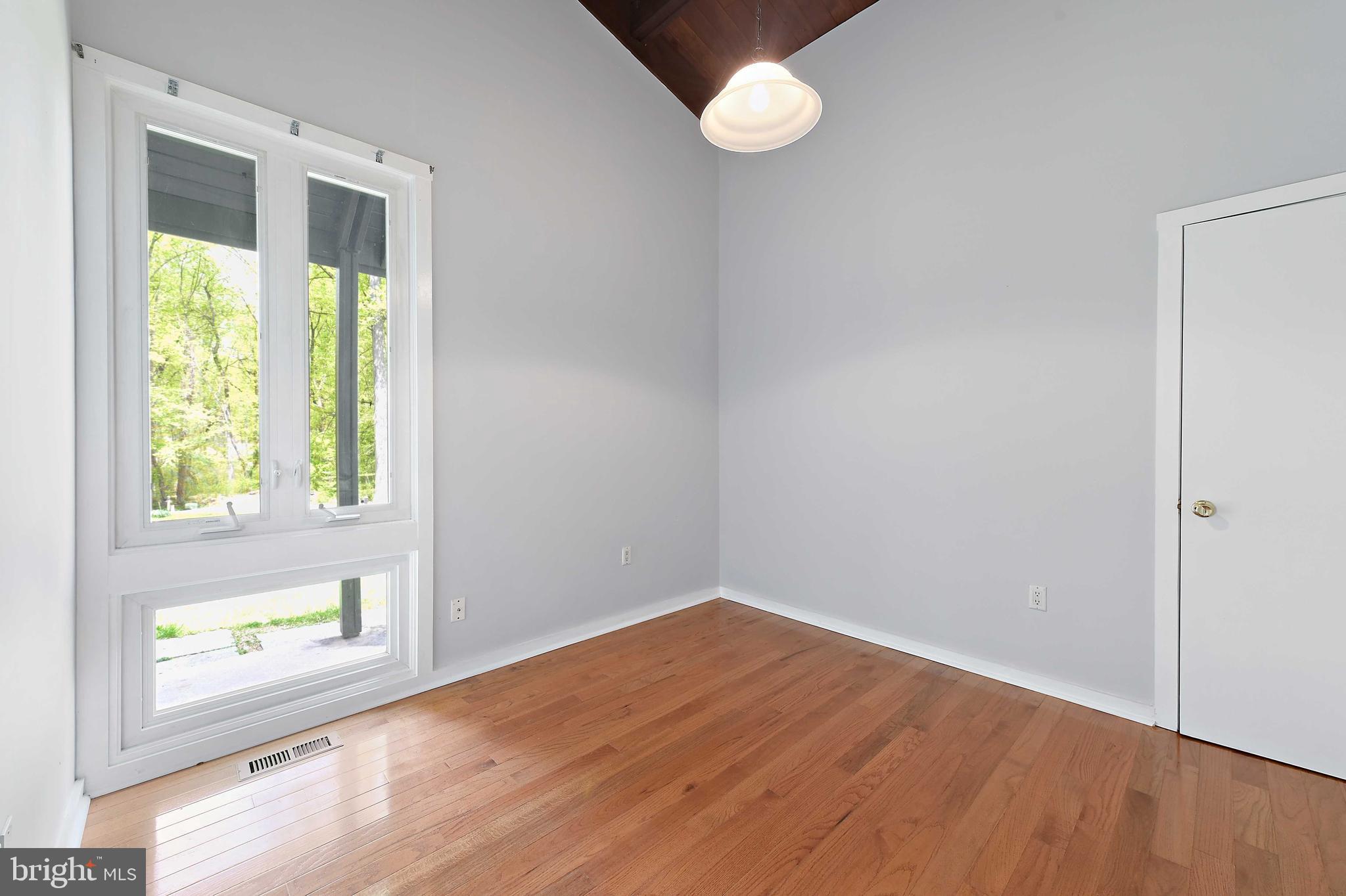 4621 Dustin Road Burtonsville, MD 20866 - Photo 26 of 52 Lower Level Bedroom 2