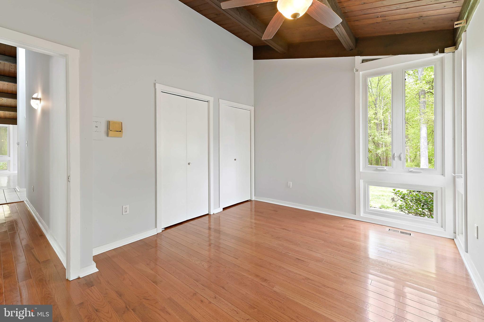 4621 Dustin Road Burtonsville, MD 20866 - Photo 30 of 52 Bedroom 3