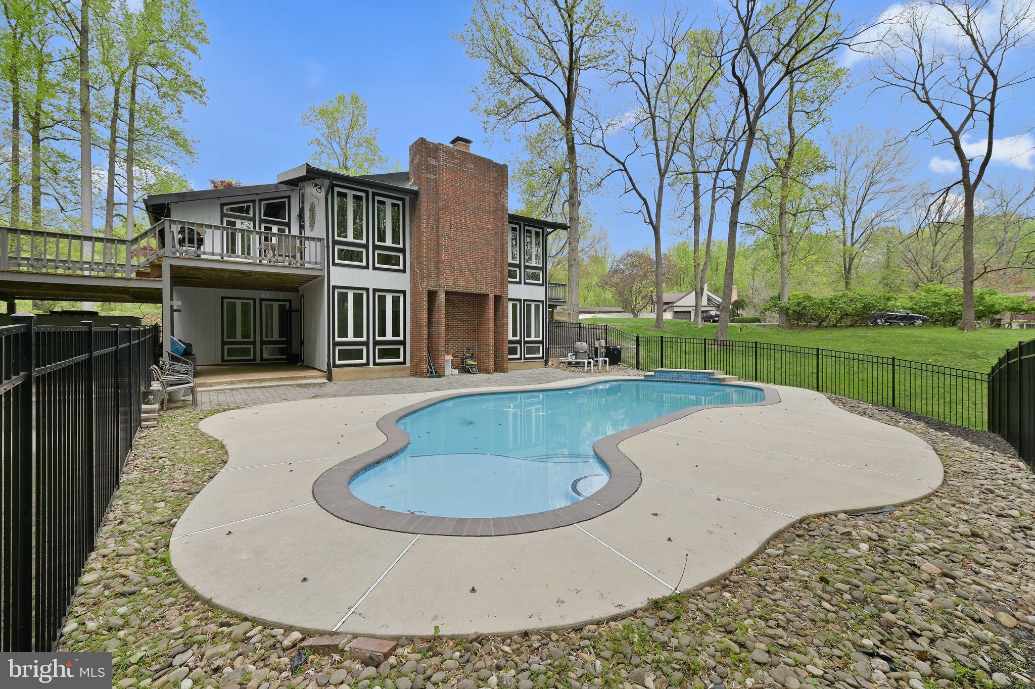 4621 Dustin Road Burtonsville, MD 20866 - Photo 49 of 52 Rear View