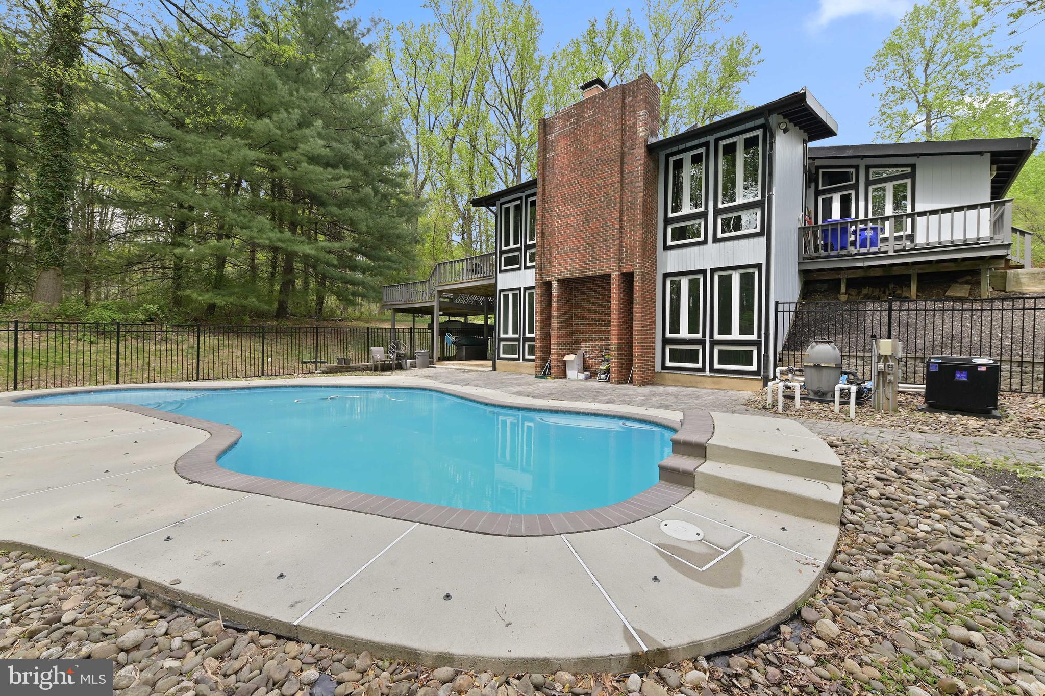 4621 Dustin Road Burtonsville, MD 20866 - Photo 50 of 52 Rear View