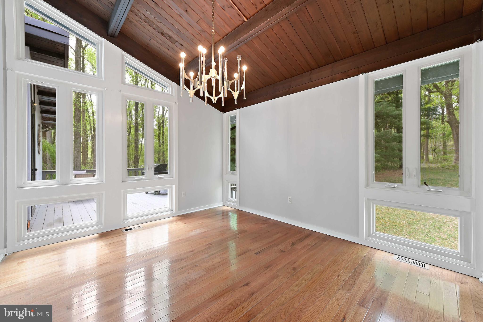 4621 Dustin Road Burtonsville, MD 20866 - Photo 9 of 52 Dining Room