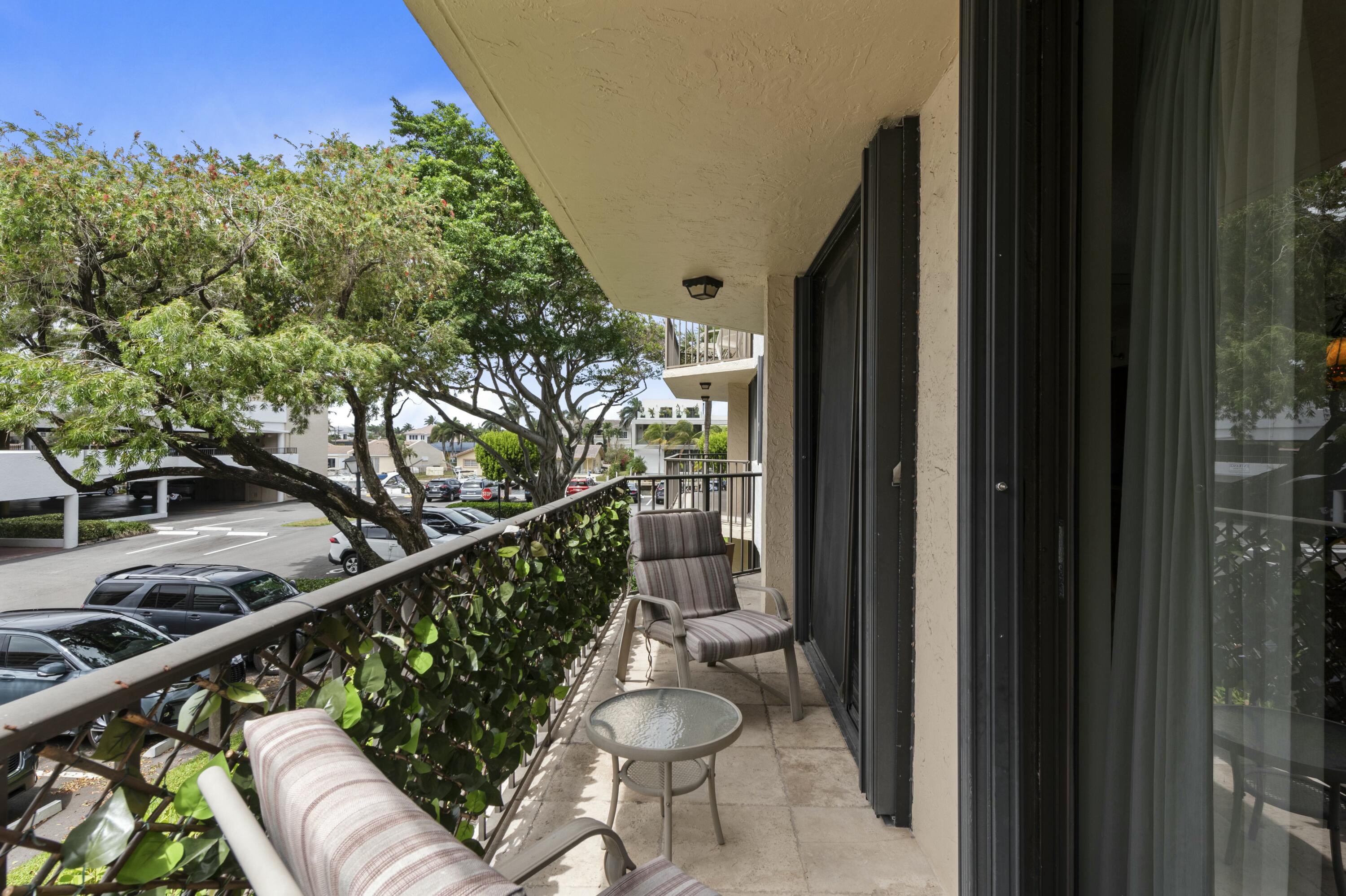 899 Jeffery Street, Unit 201 Boca Raton, FL 33487 - Photo 12 of 57 tempImageAZWca0