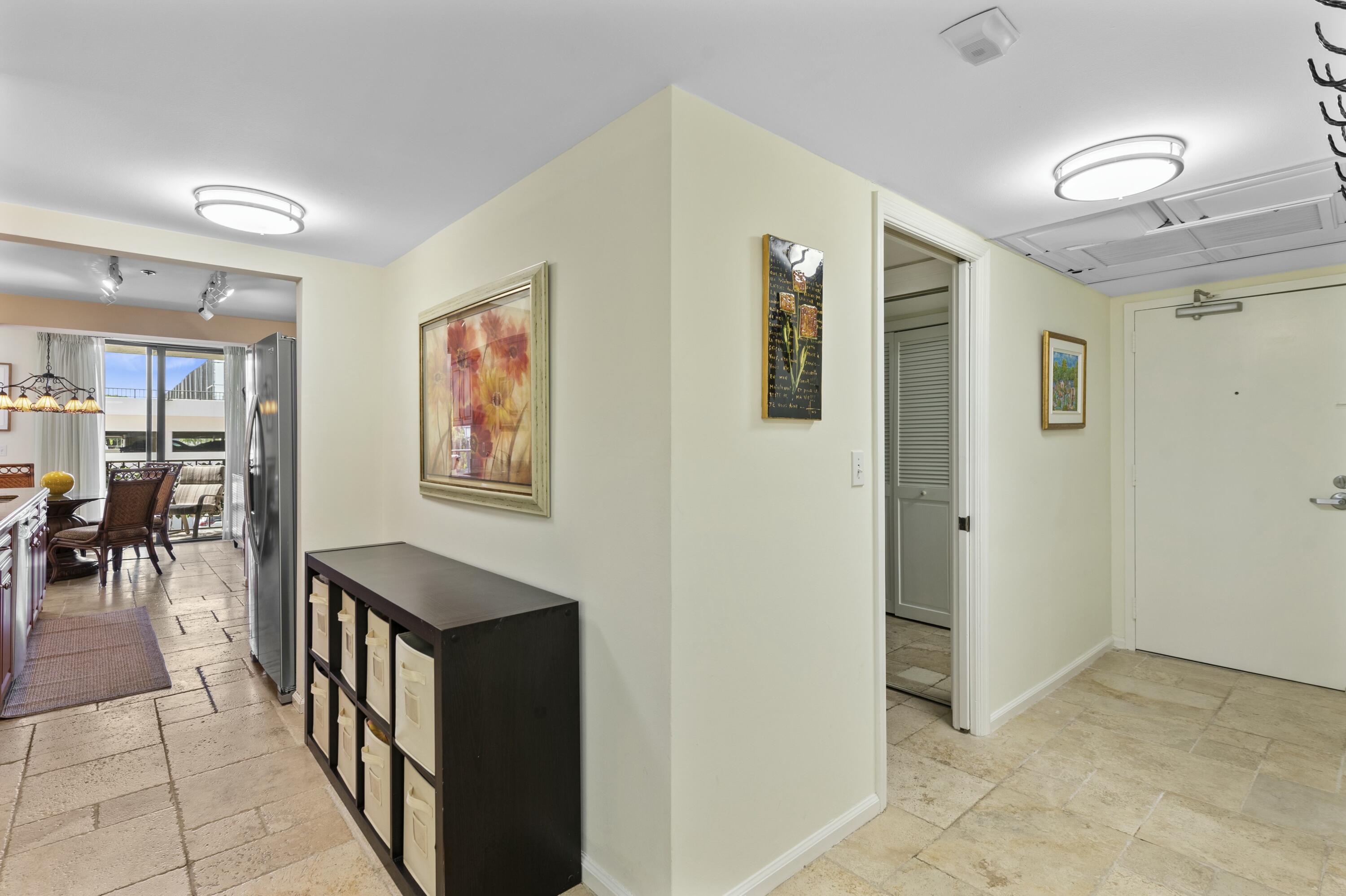 899 Jeffery Street, Unit 201 Boca Raton, FL 33487 - Photo 16 of 57 tempImageFoBlnp