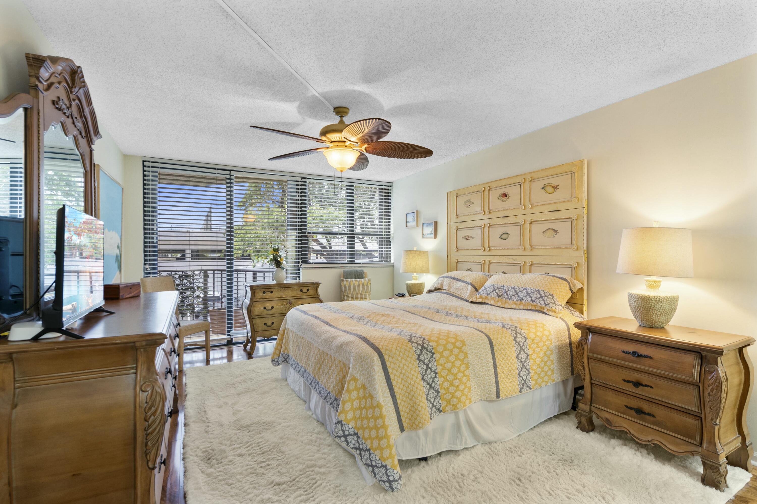 899 Jeffery Street, Unit 201 Boca Raton, FL 33487 - Photo 17 of 57 tempImageq3PK8M