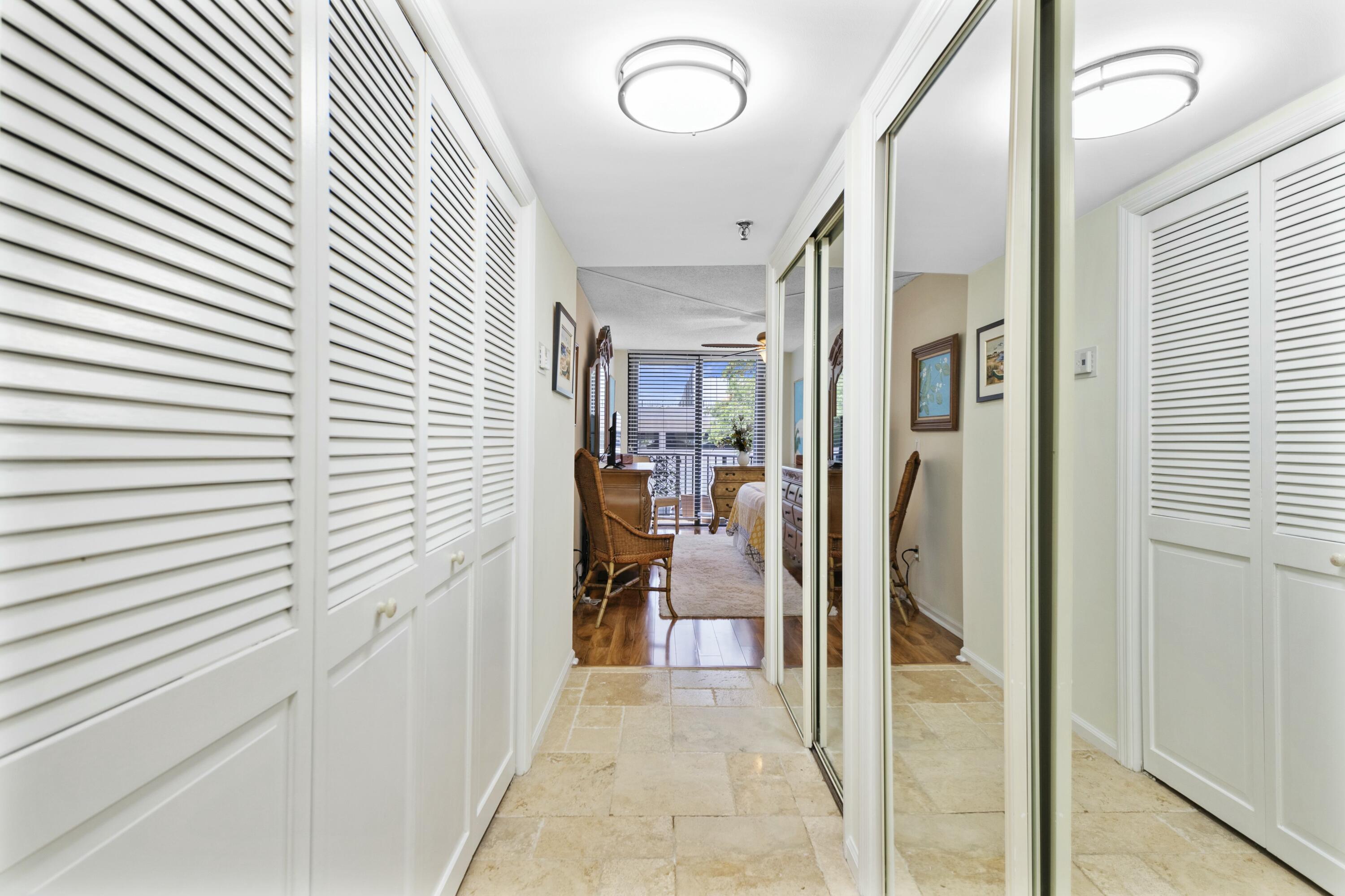 899 Jeffery Street, Unit 201 Boca Raton, FL 33487 - Photo 20 of 57 tempImage9wD8yo