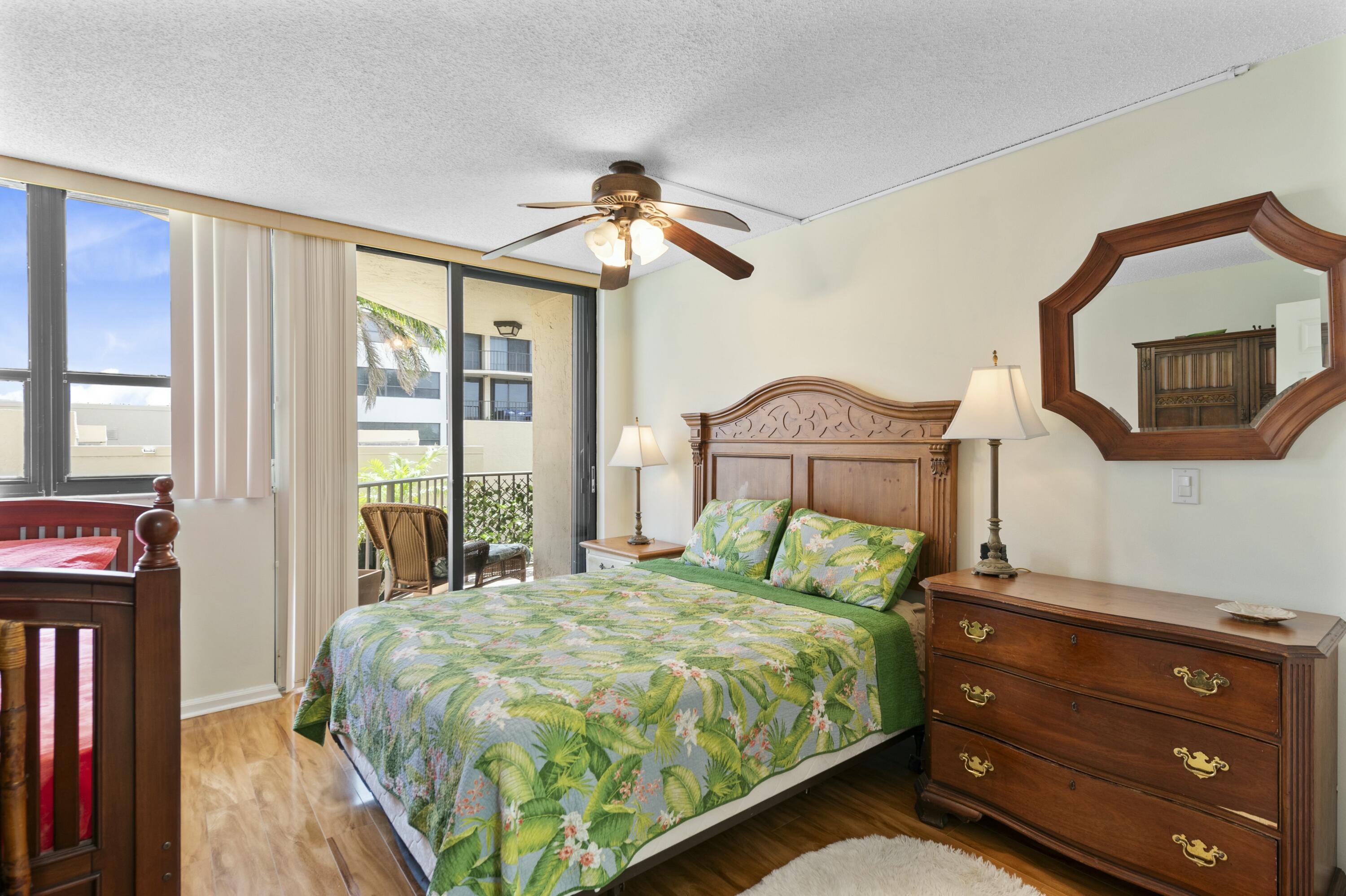 899 Jeffery Street, Unit 201 Boca Raton, FL 33487 - Photo 22 of 57 tempImageUMCw5y