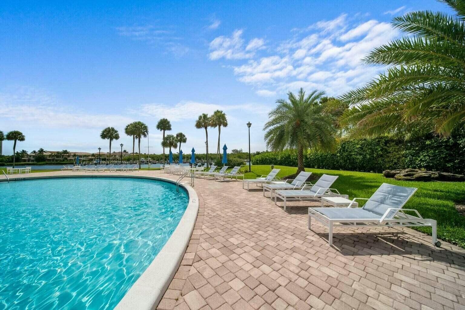 899 Jeffery Street, Unit 201 Boca Raton, FL 33487 - Photo 38 of 57 tempImagegQVcKh