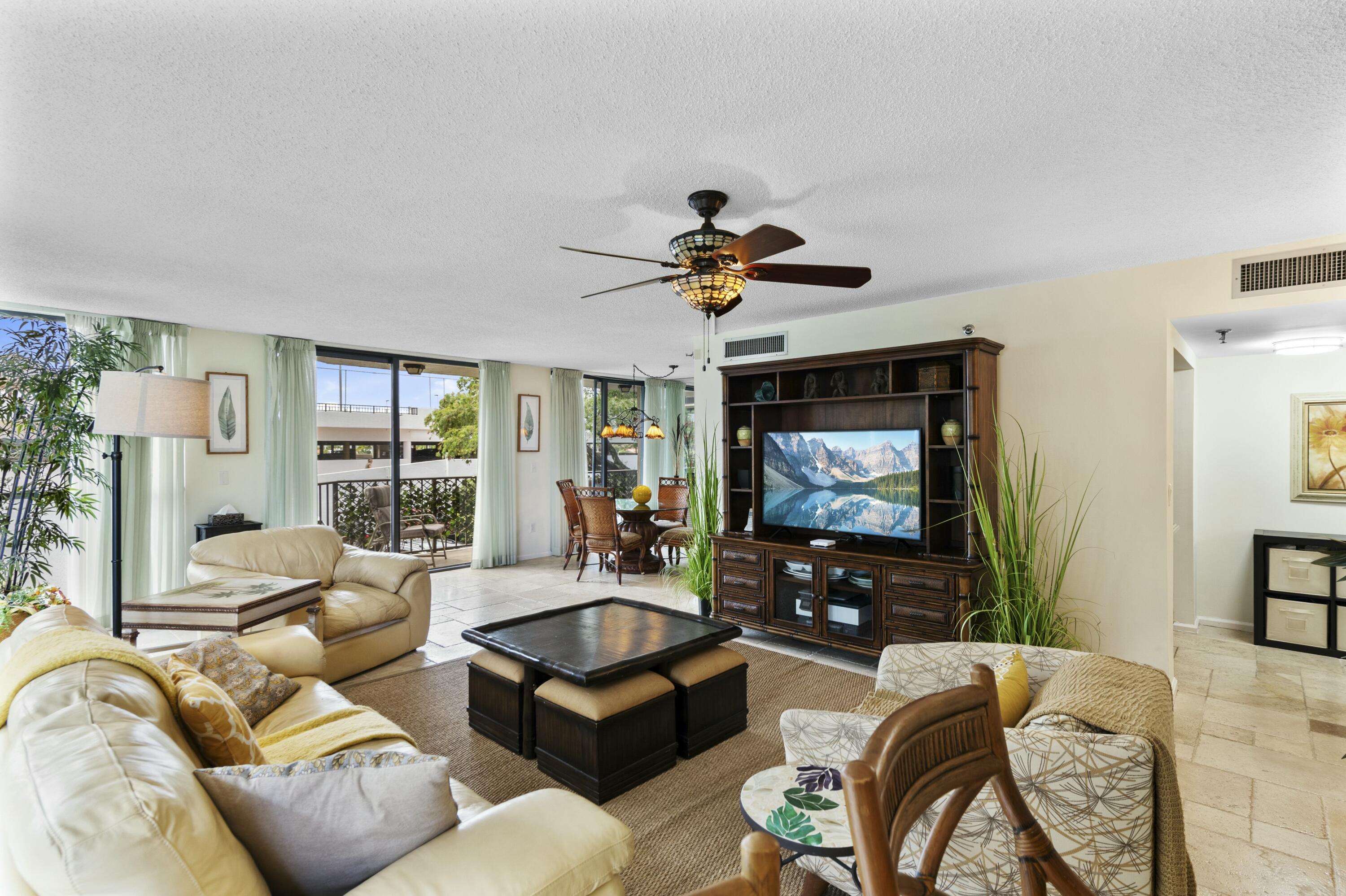 899 Jeffery Street, Unit 201 Boca Raton, FL 33487 - Photo 6 of 57 tempImage6wzebw