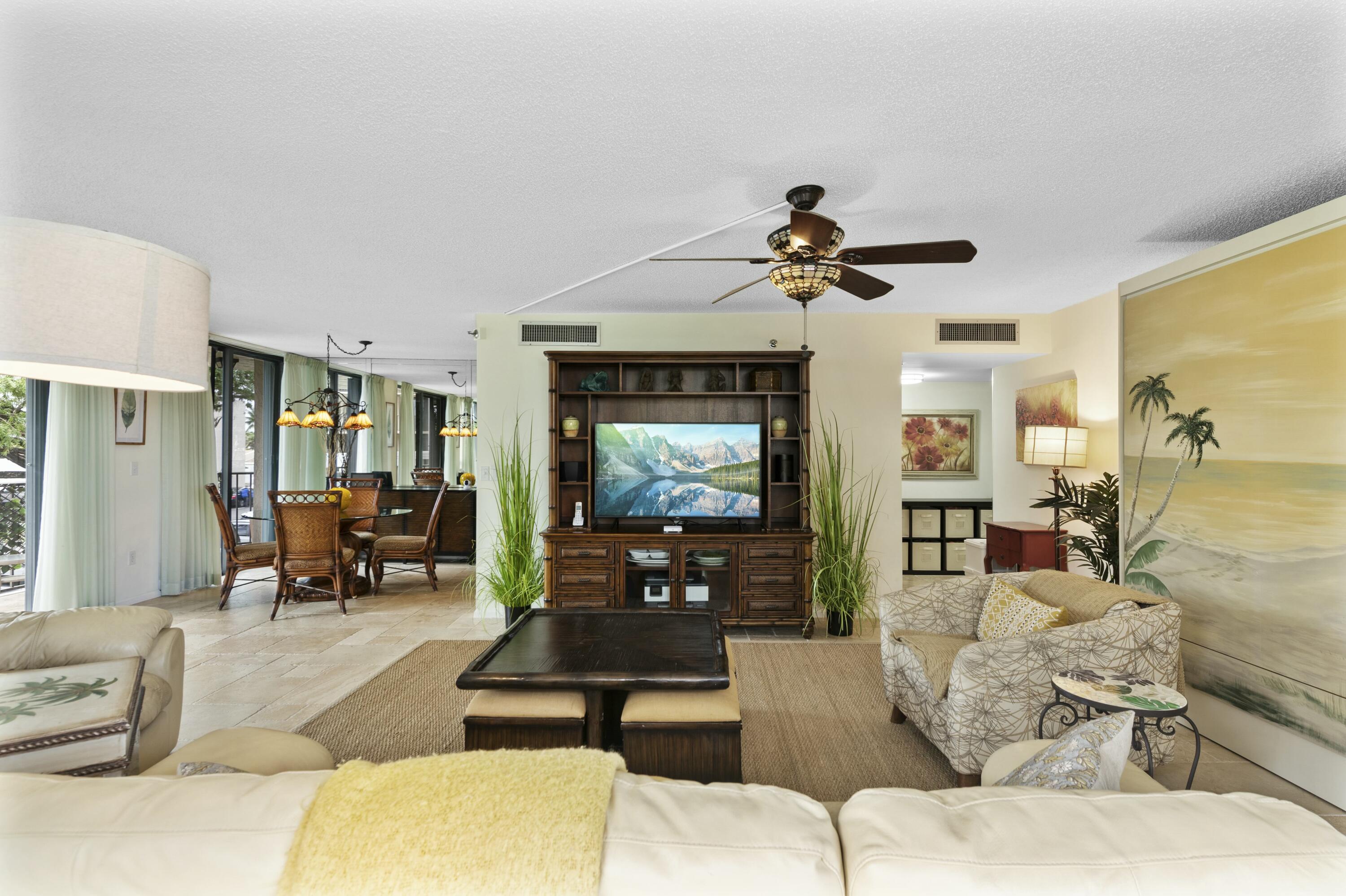 899 Jeffery Street, Unit 201 Boca Raton, FL 33487 - Photo 7 of 57 tempImage35GUZz