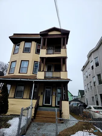 $1,750 | 463 Logan Street, Unit 2, Bridgeport, CT 06607