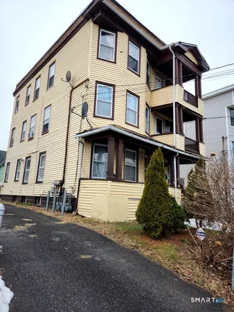 $1,750 | 463 Logan Street, Unit 2, Bridgeport, CT 06607