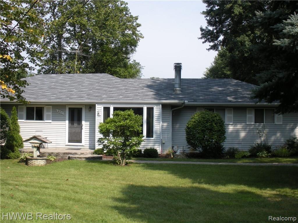 885 Beryl Court Rochester Hills, MI 48307 - Photo 1 of 30