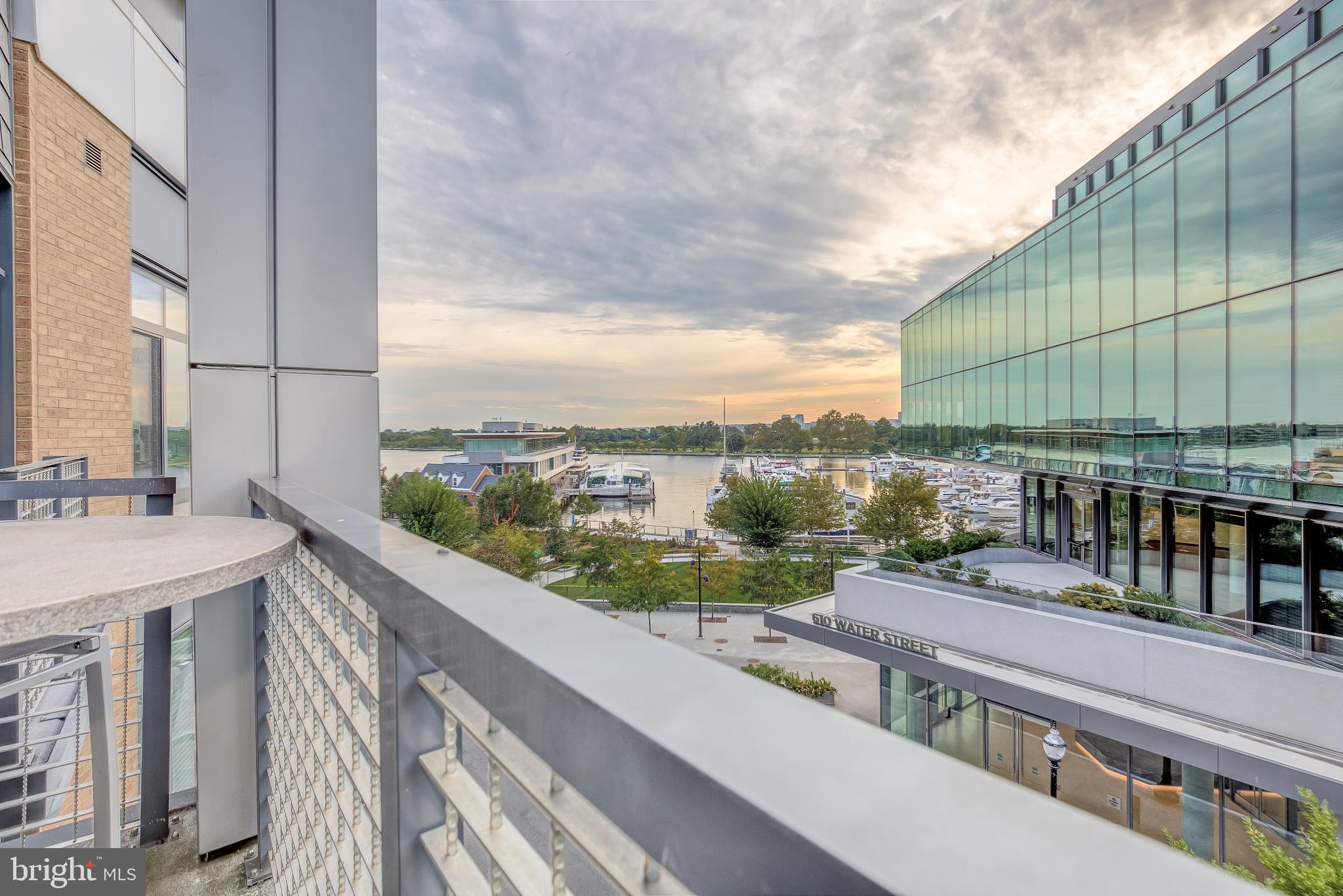 525 Water Street Southwest, Unit 403 Washington, DC 20024 - Photo 19 of 35 a view of a balcony with city view