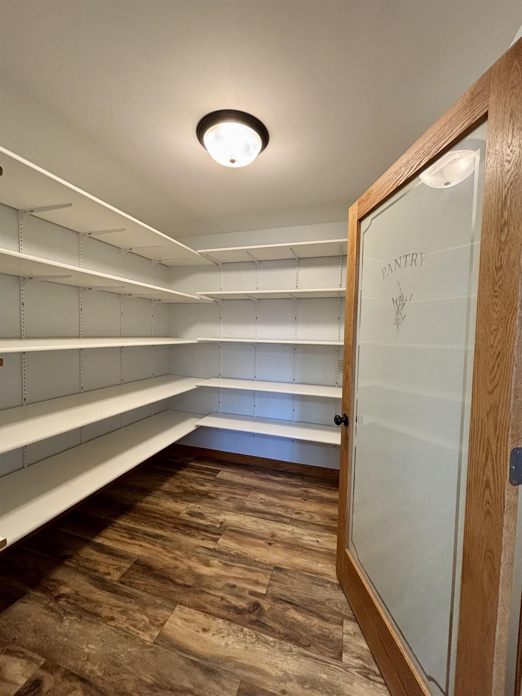 3310 South Apple River Road Elizabeth, IL 61028 - Photo 15 of 39 a view of room