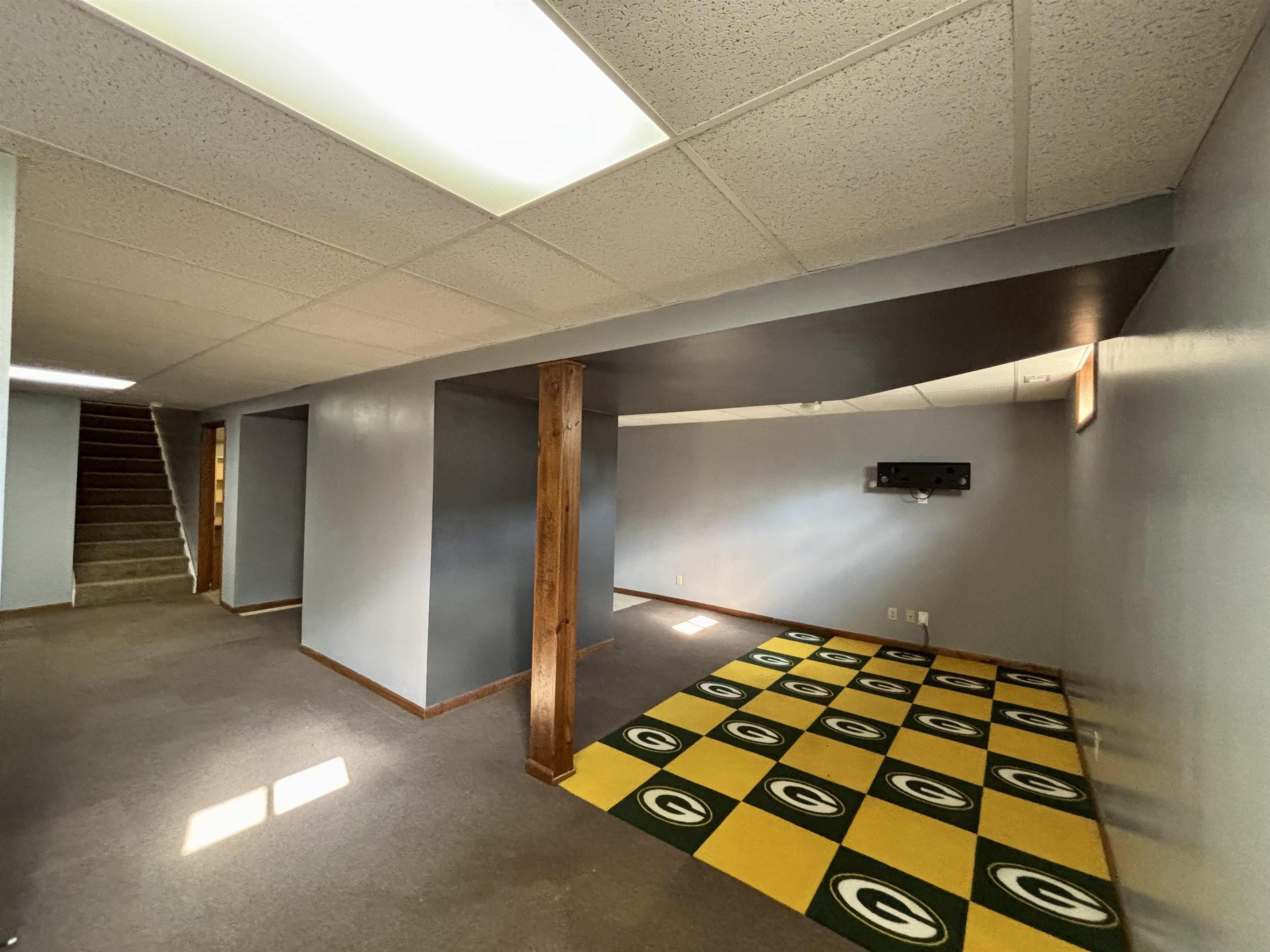 3310 South Apple River Road Elizabeth, IL 61028 - Photo 26 of 39 a view of a room with wooden floor