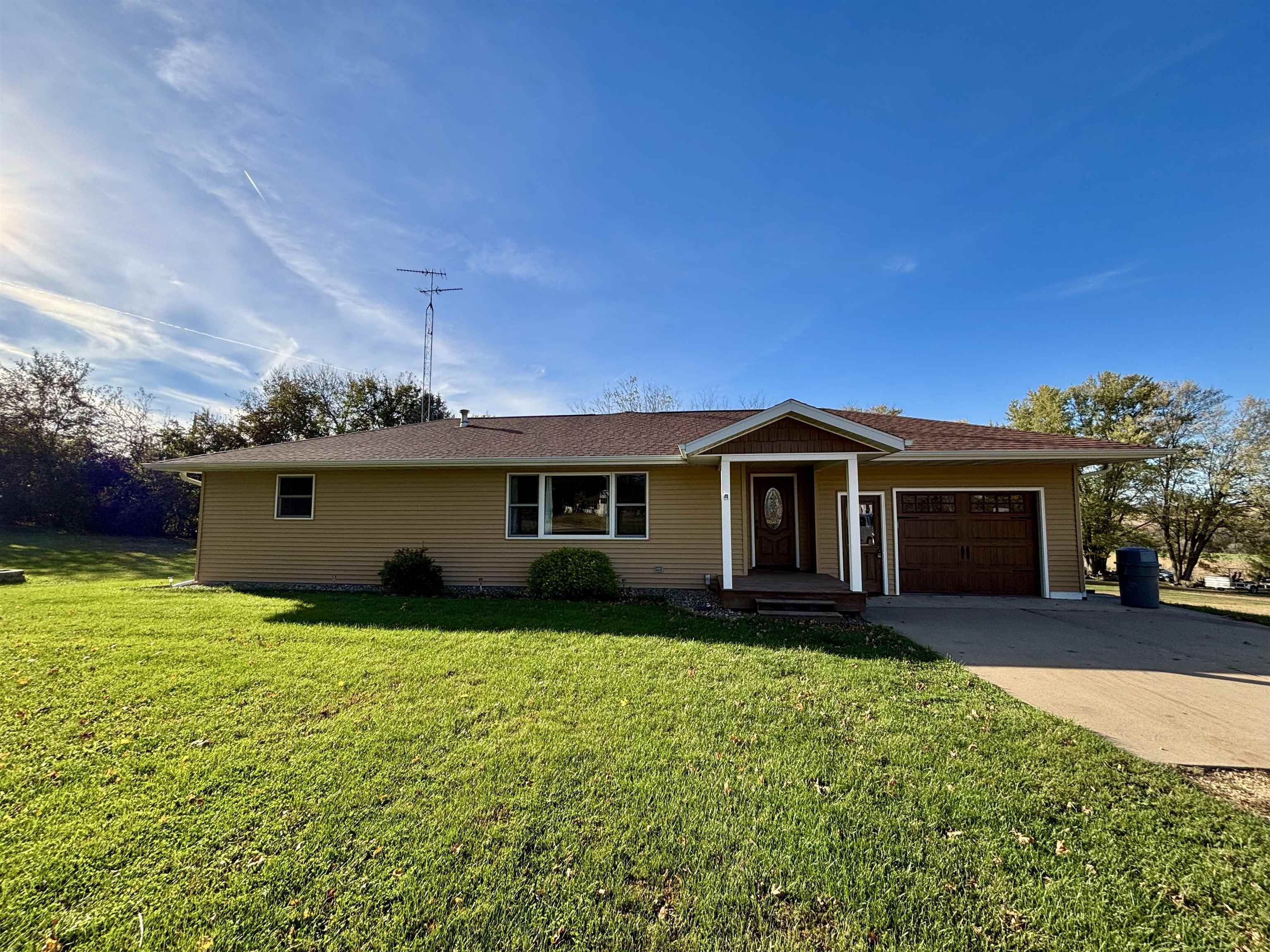 3310 South Apple River Road Elizabeth, IL 61028 - Photo 37 of 39 a front view of house with yard and green space