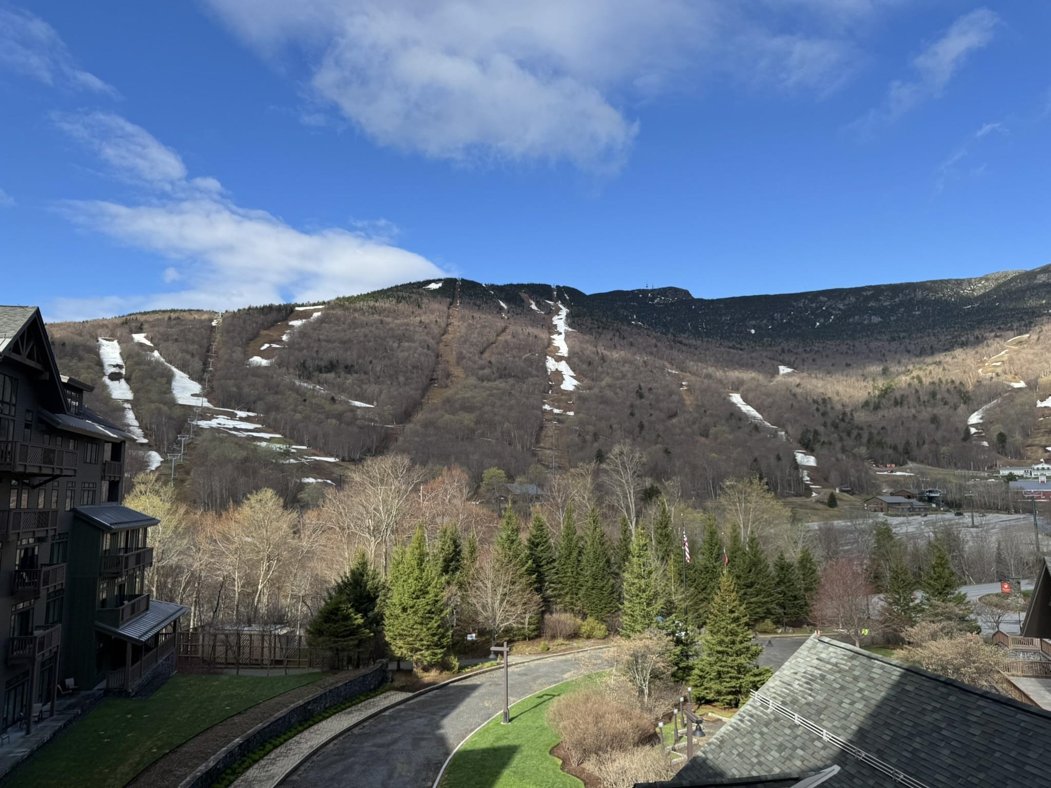 7412 Mountain Road, Unit 402 386 Stowe, VT 05672 - Photo 5 of 38