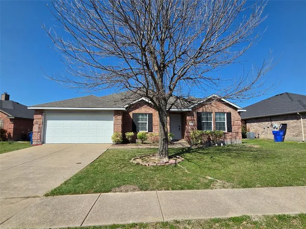 $2,200 | 210 Long Prairie Drive, Forney, TX 75126