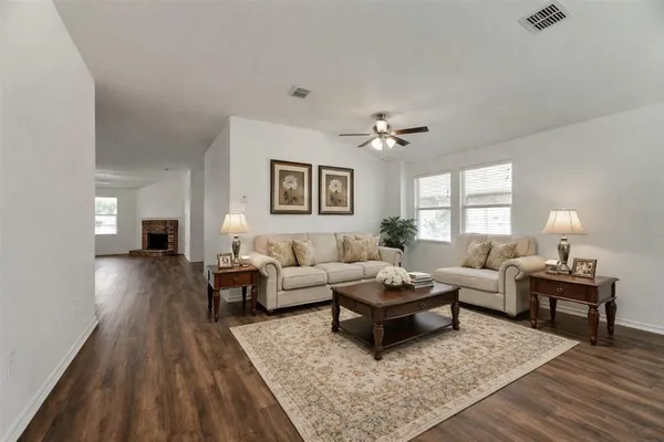 $2,200 | 210 Long Prairie Drive, Forney, TX 75126