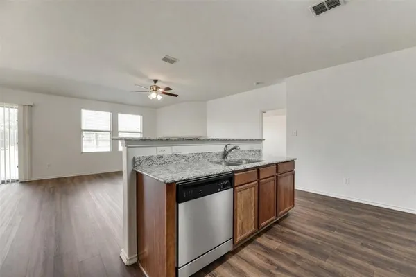 $2,200 | 210 Long Prairie Drive, Forney, TX 75126