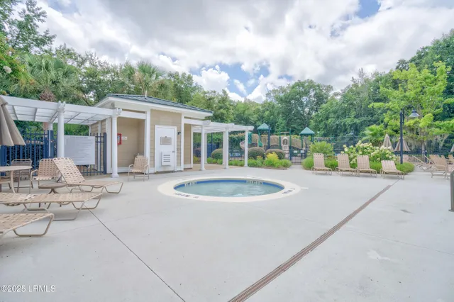 $669,000 | 4 Tybee Island Court, Bluffton, SC 29910
