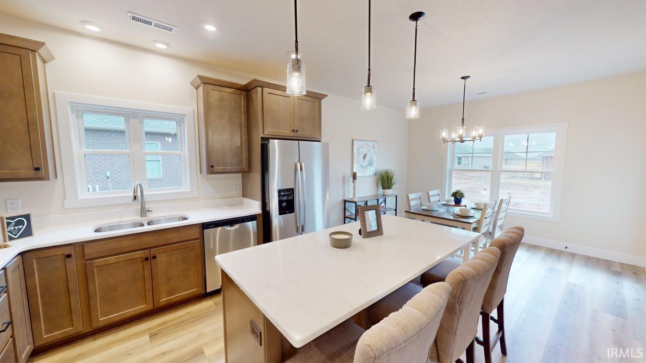 905 Spruce Drive Jasper, IN 47546 - Photo 5 of 28