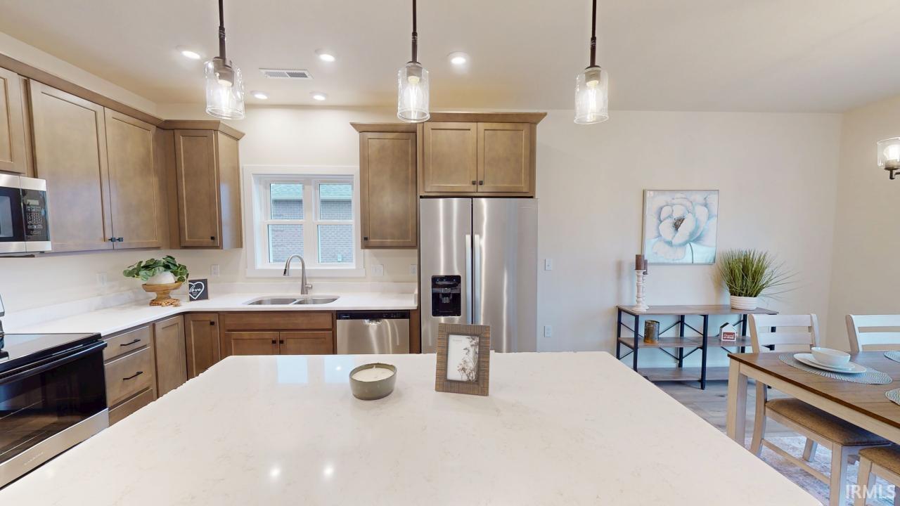 905 Spruce Drive Jasper, IN 47546 - Photo 7 of 28