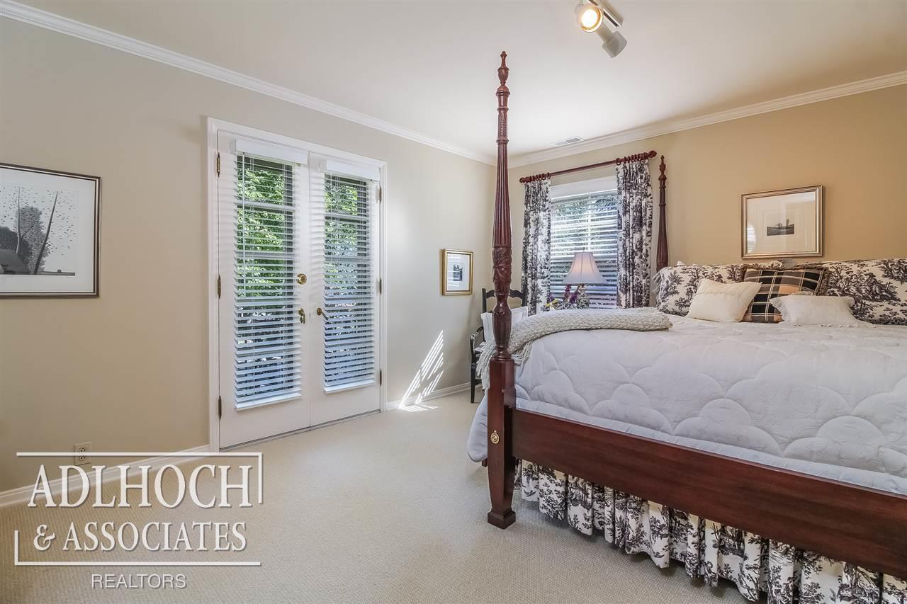 25 Edgemere Road Grosse Pointe Farms, MI 48236 - Photo 33 of 49