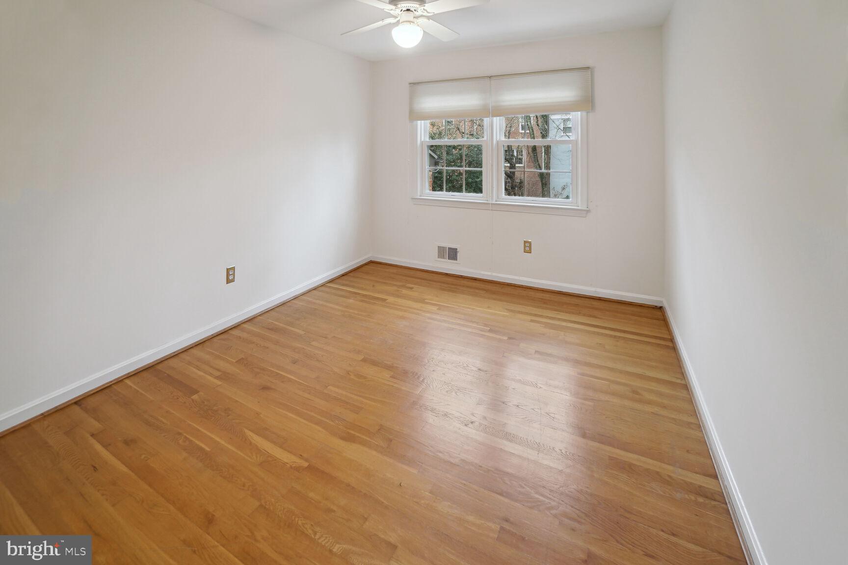 1107 Wimbledon Drive McLean, VA 22101 - Photo 11 of 22