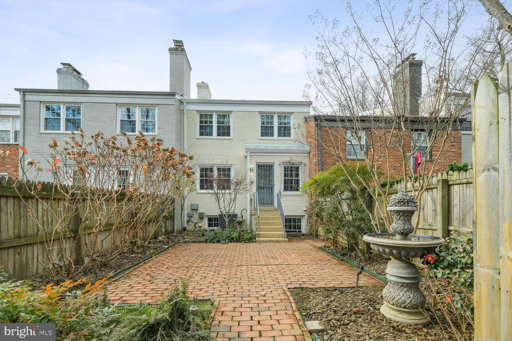 1107 Wimbledon Drive McLean, VA 22101 - Photo 20 of 22