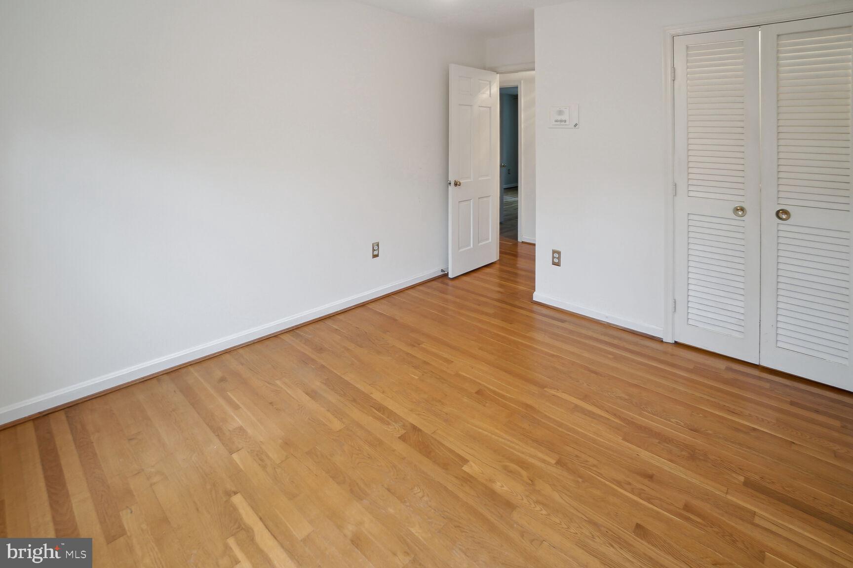 1107 Wimbledon Drive McLean, VA 22101 - Photo 9 of 22