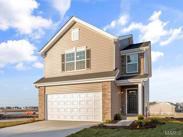 $321,182 | 6 Town Ctr Court, Foristell, MO 63348