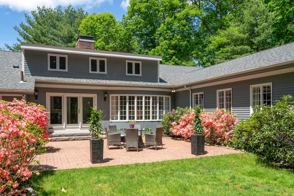 46 Woodridge Road Wayland, MA 01778 - Photo 7 of 35 Gallery Image 7