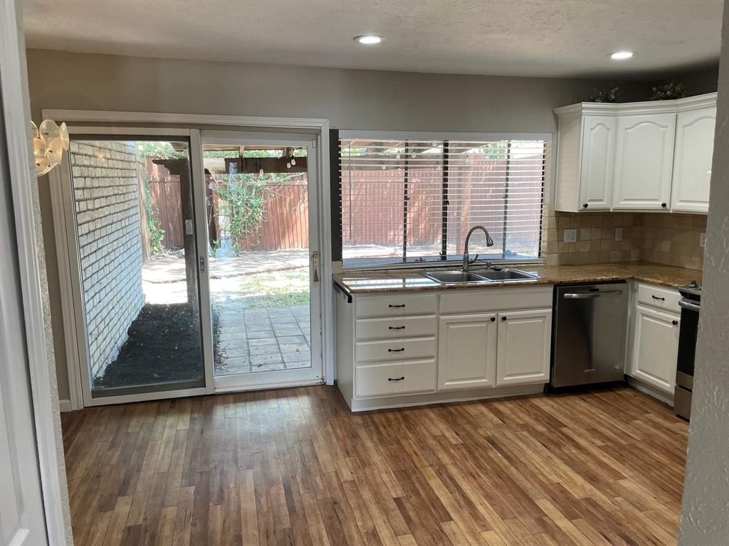 1909 Rambling Ridge Lane Carrollton, TX 75007 - Photo 23 of 23 Gallery Image 23