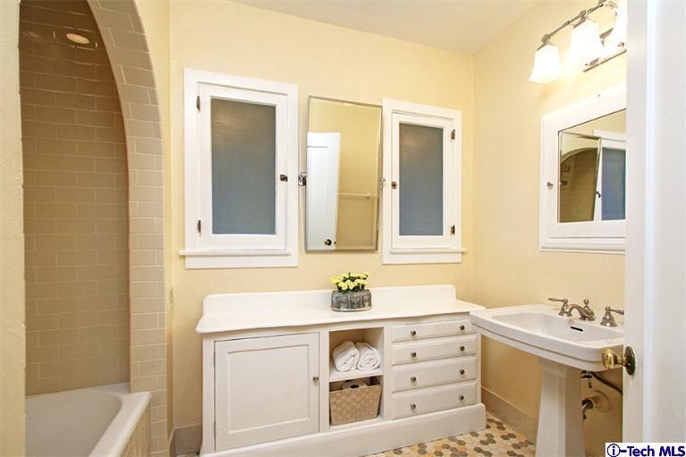 1777 Meadowbrook Road Altadena, CA 91001 - Photo 15 of 27 Additional Photo