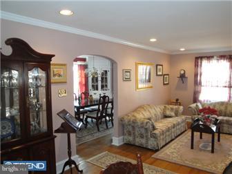 2014 Juniata Road Jeffersonville, PA 19403 - Photo 3 of 12 Living Room