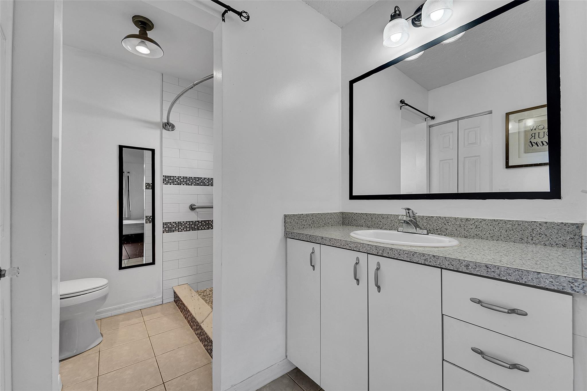 2698 North Nob Hill Road Sunrise, FL 33322 - Photo 17 of 27 Photo 17