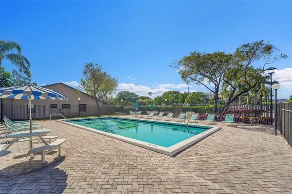 $2,350 | 2698 North Nob Hill Road, Sunrise, FL 33322
