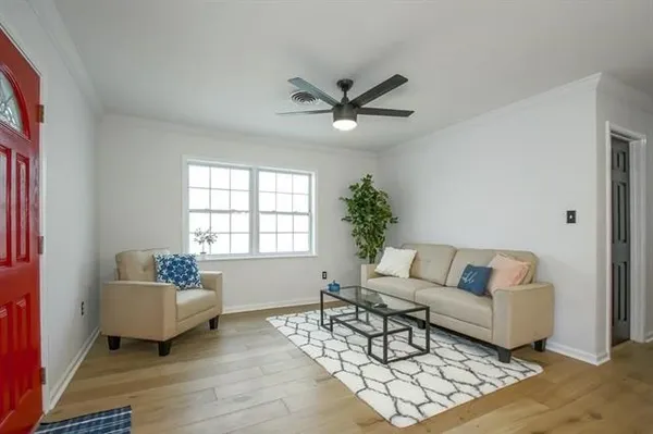 $2,000 | 1432 Poland Avenue, New Orleans, LA 70117