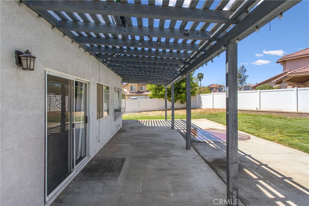 12749 Via Barcelona Road Yucaipa, CA 92399 - Photo 30 of 36