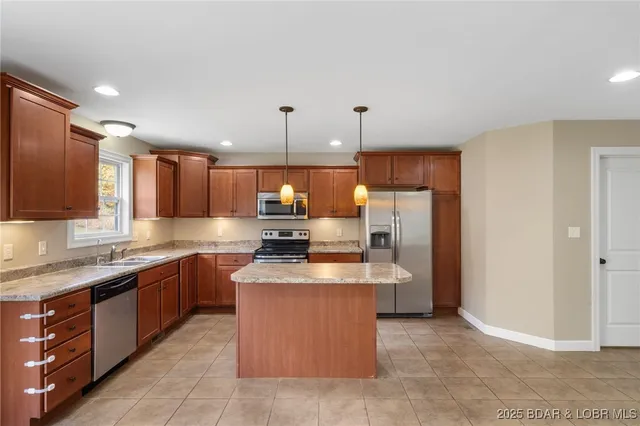 $299,900 | 2058 Hastings Road, Jefferson City, MO 65109