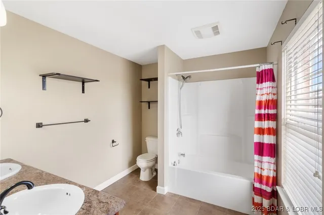 $299,900 | 2058 Hastings Road, Jefferson City, MO 65109