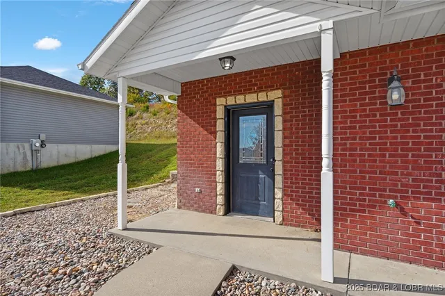 $299,900 | 2058 Hastings Road, Jefferson City, MO 65109