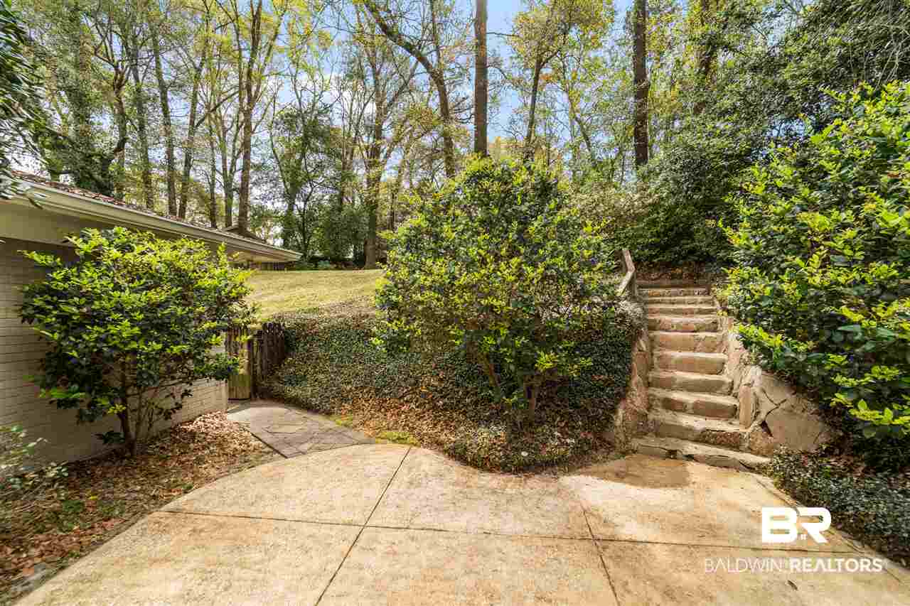 3725 Dunstan Court Mobile, AL 36608 - Photo 32 of 35